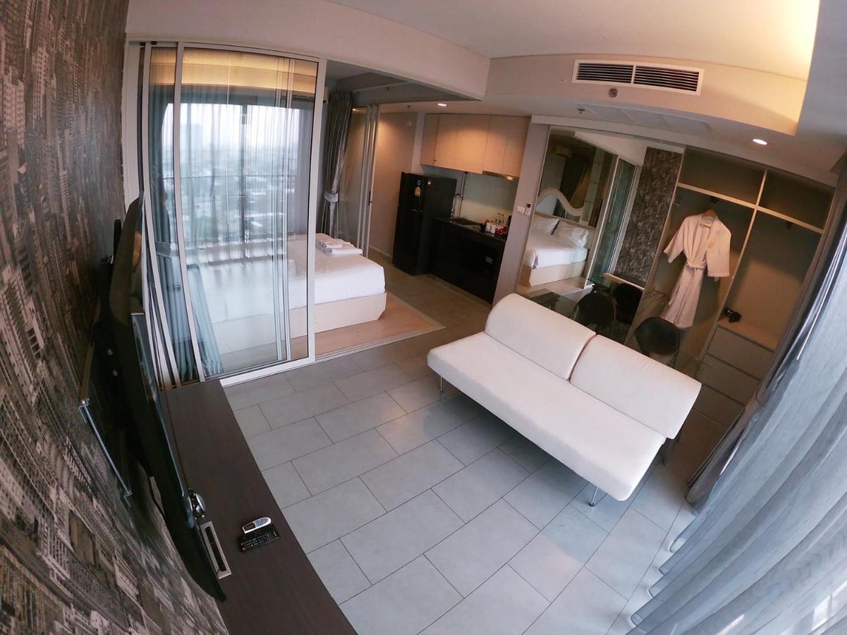 布恩拉姆帕公寓式酒店 曼谷 外观 照片